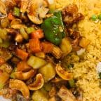 Best Chicken or Shrimp with Cashew Nuts in Rochester, MN